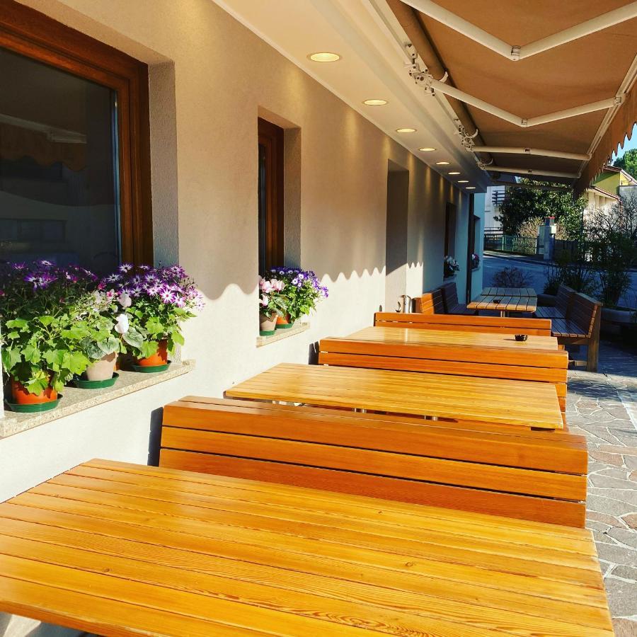 Hotel Riviera Magnano in Riviera Eksteriør bilde